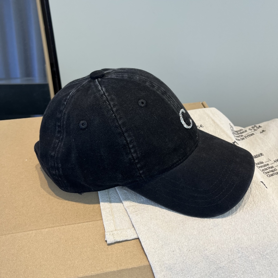 【CELINE赛琳】新款经典休闲潮流款 棒球帽日韩风格，随便搭配都超好看！出门旅游，绝对要入手的一款