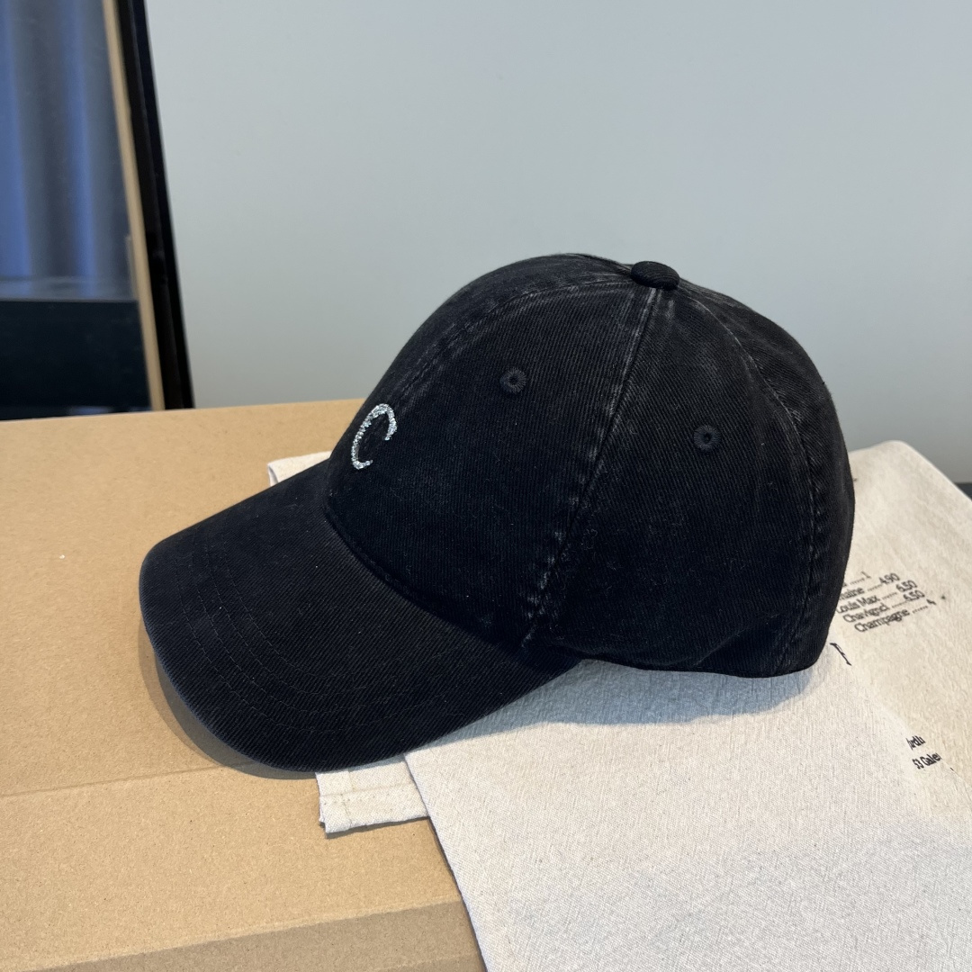 【CELINE赛琳】新款经典休闲潮流款 棒球帽日韩风格，随便搭配都超好看！出门旅游，绝对要入手的一款