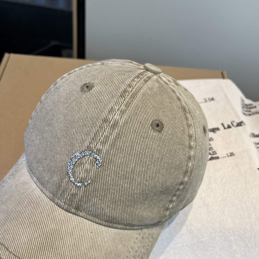 【CELINE赛琳】新款经典休闲潮流款 棒球帽日韩风格，随便搭配都超好看！出门旅游，绝对要入手的一款