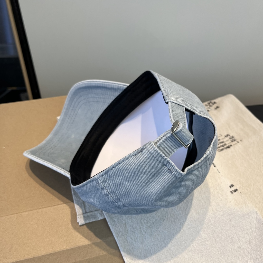 【CELINE赛琳】新款经典休闲潮流款 棒球帽日韩风格，随便搭配都超好看！出门旅游，绝对要入手的一款