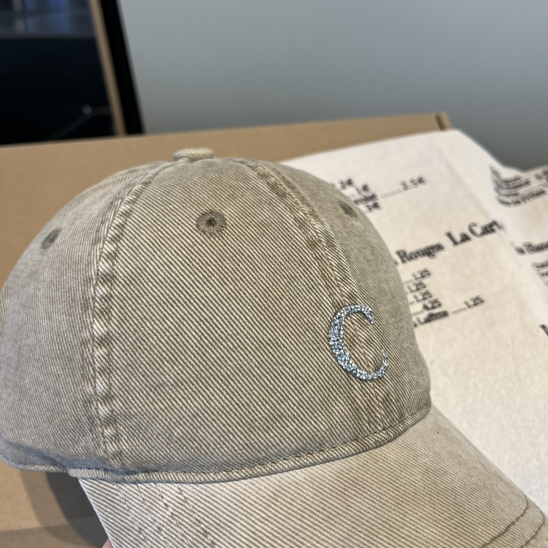 【CELINE赛琳】新款经典休闲潮流款 棒球帽日韩风格，随便搭配都超好看！出门旅游，绝对要入手的一款