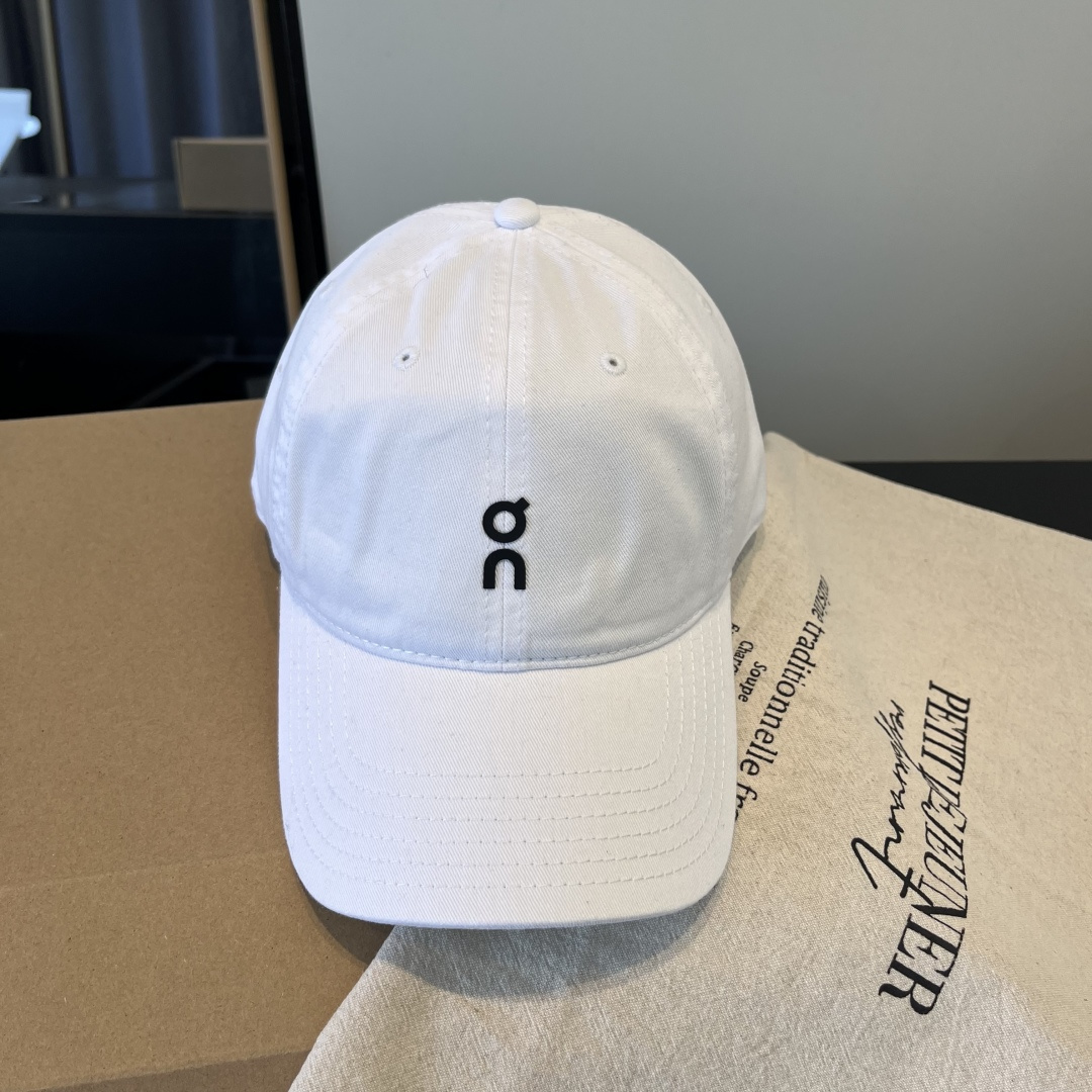 潮牌♥️棒球帽🧢官网新品棒球帽，原单品质火爆来袭 🔥🎩 工艺非常精美 高档大气上档次！低调奢华，方便携带