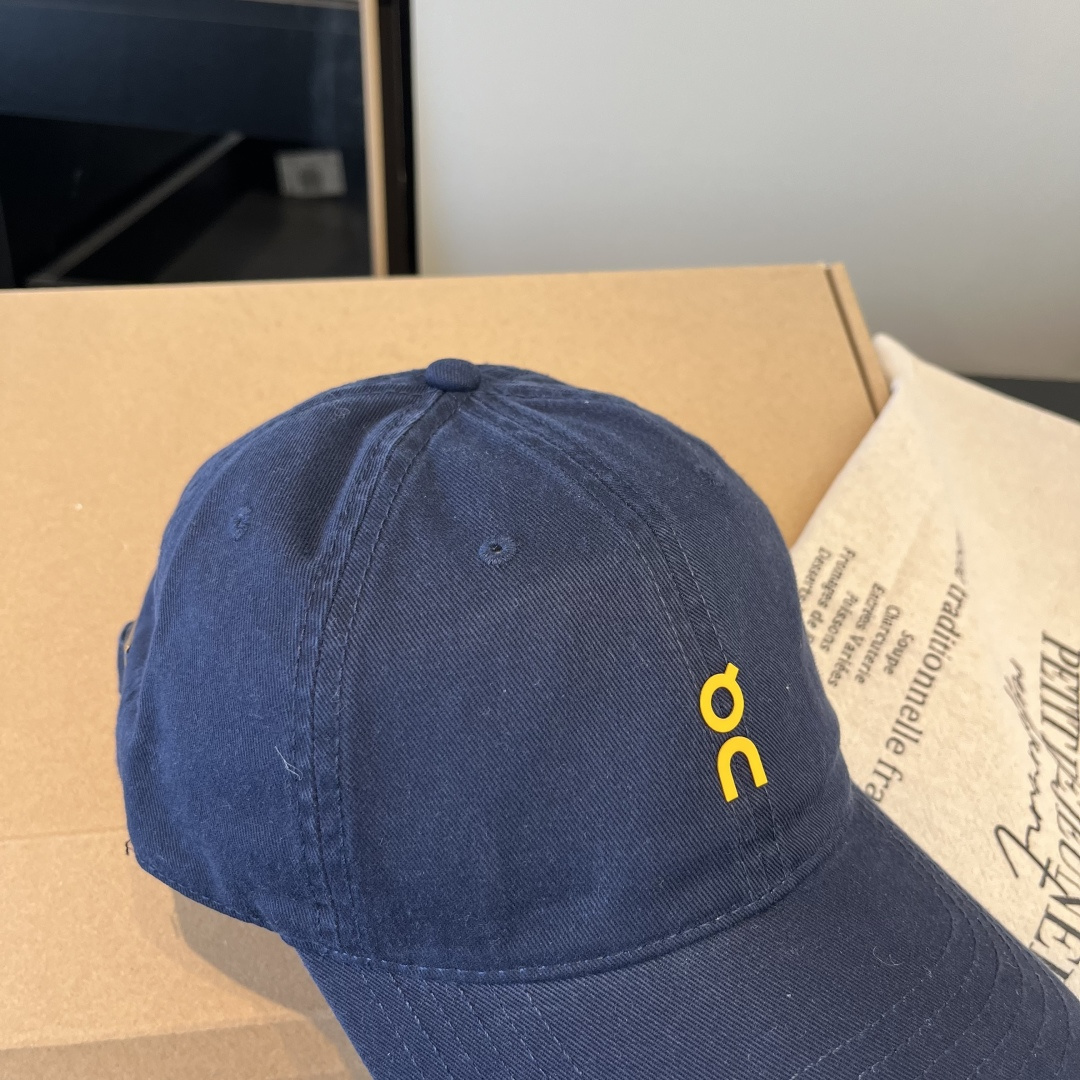 潮牌♥️棒球帽🧢官网新品棒球帽，原单品质火爆来袭 🔥🎩 工艺非常精美 高档大气上档次！低调奢华，方便携带