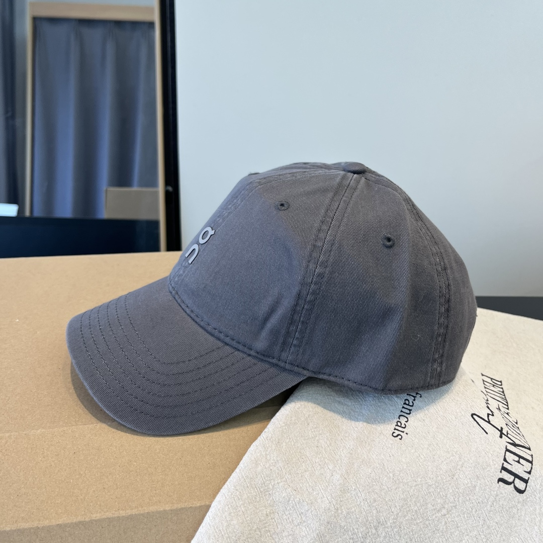 潮牌♥️棒球帽🧢官网新品棒球帽，原单品质火爆来袭 🔥🎩 工艺非常精美 高档大气上档次！低调奢华，方便携带