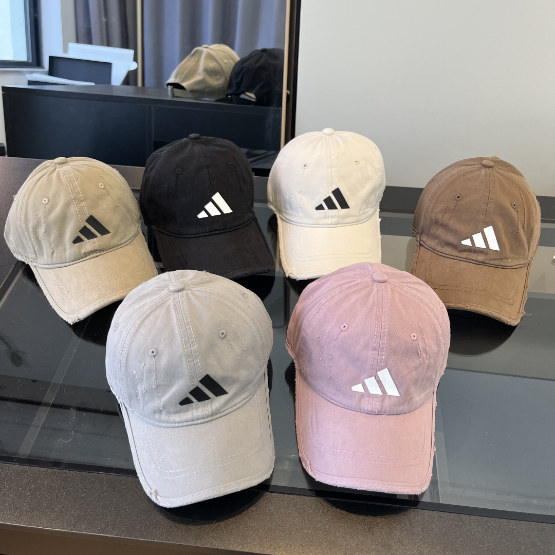 潮牌♥️棒球帽🧢官网新品棒球帽，原单品质火爆来袭 🔥🎩 工艺非常精美 高档大气上档次！低调奢华，方便携带