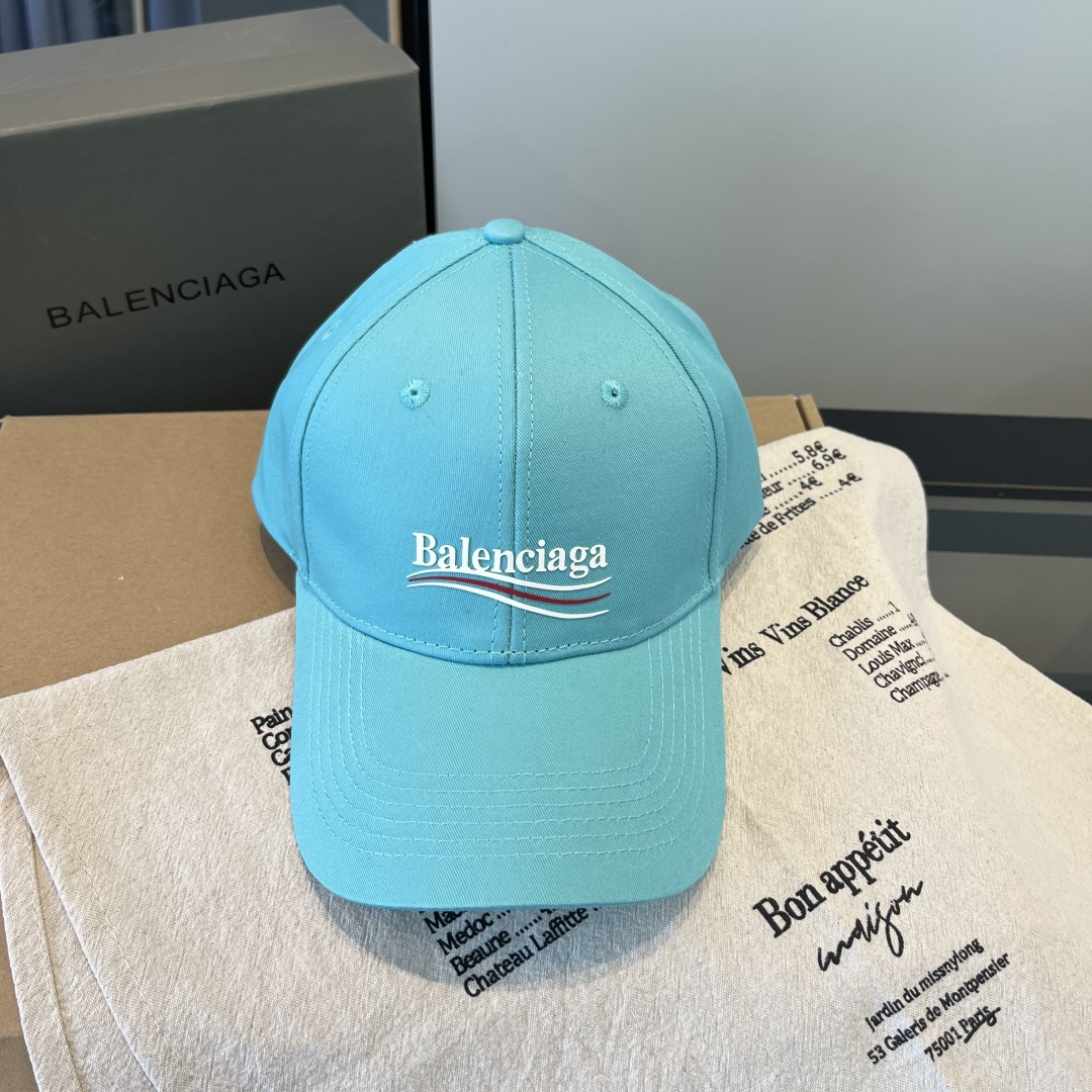 BALENCIAGA巴黎世家新款logo棒球帽，很酷的色系，男女佩戴都有不同style，第一批抢先出货！
