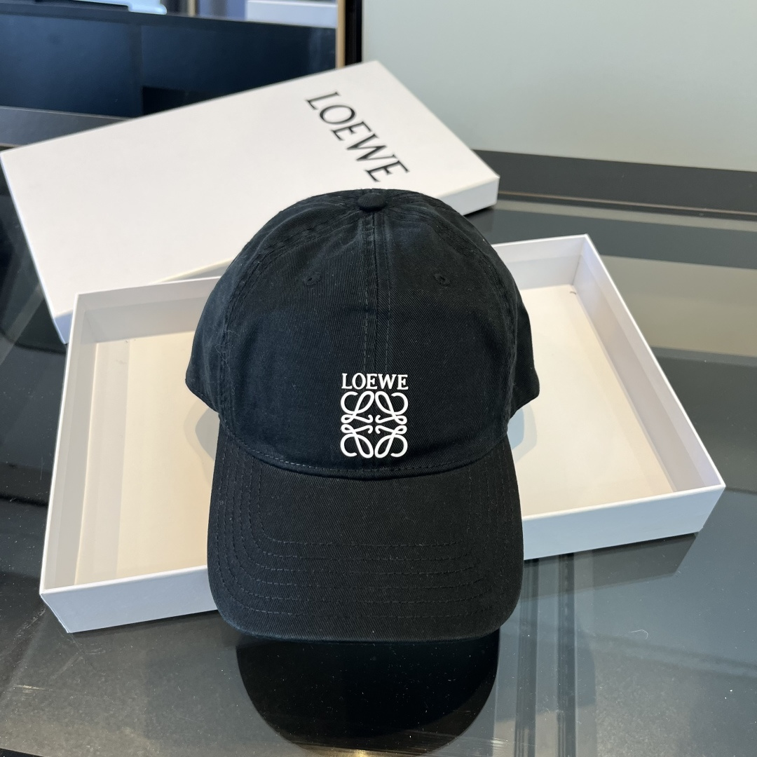 罗意威 LOEWE新款原版原标设计，质感超好，外部线条定位标准，做工精细，简约大气低价走量！