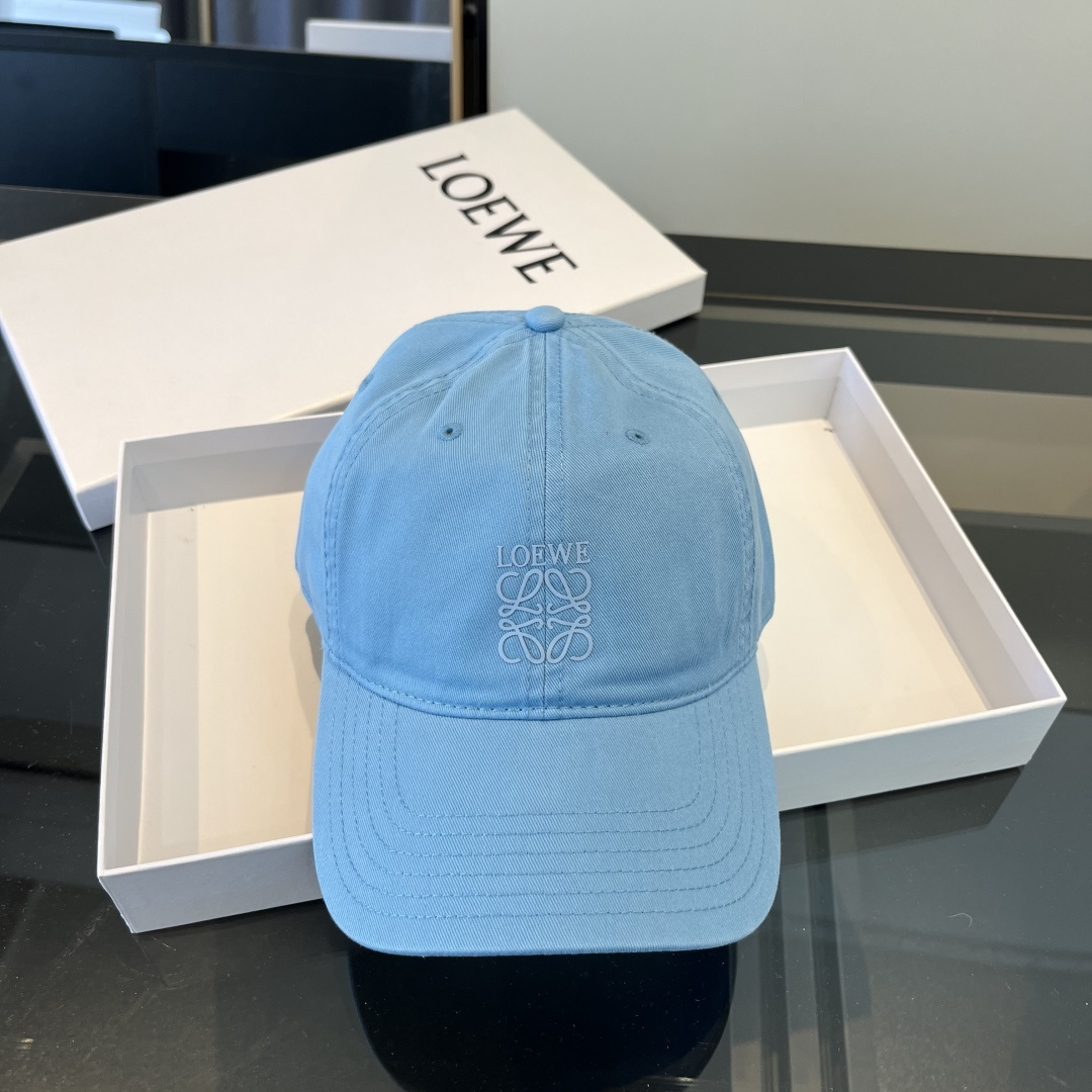 罗意威 LOEWE新款原版原标设计，质感超好，外部线条定位标准，做工精细，简约大气低价走量！