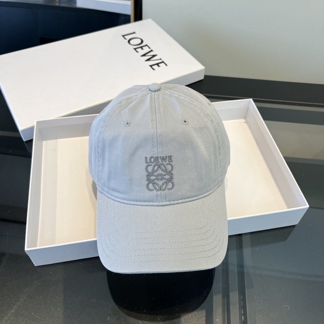 罗意威 LOEWE新款原版原标设计，质感超好，外部线条定位标准，做工精细，简约大气低价走量！