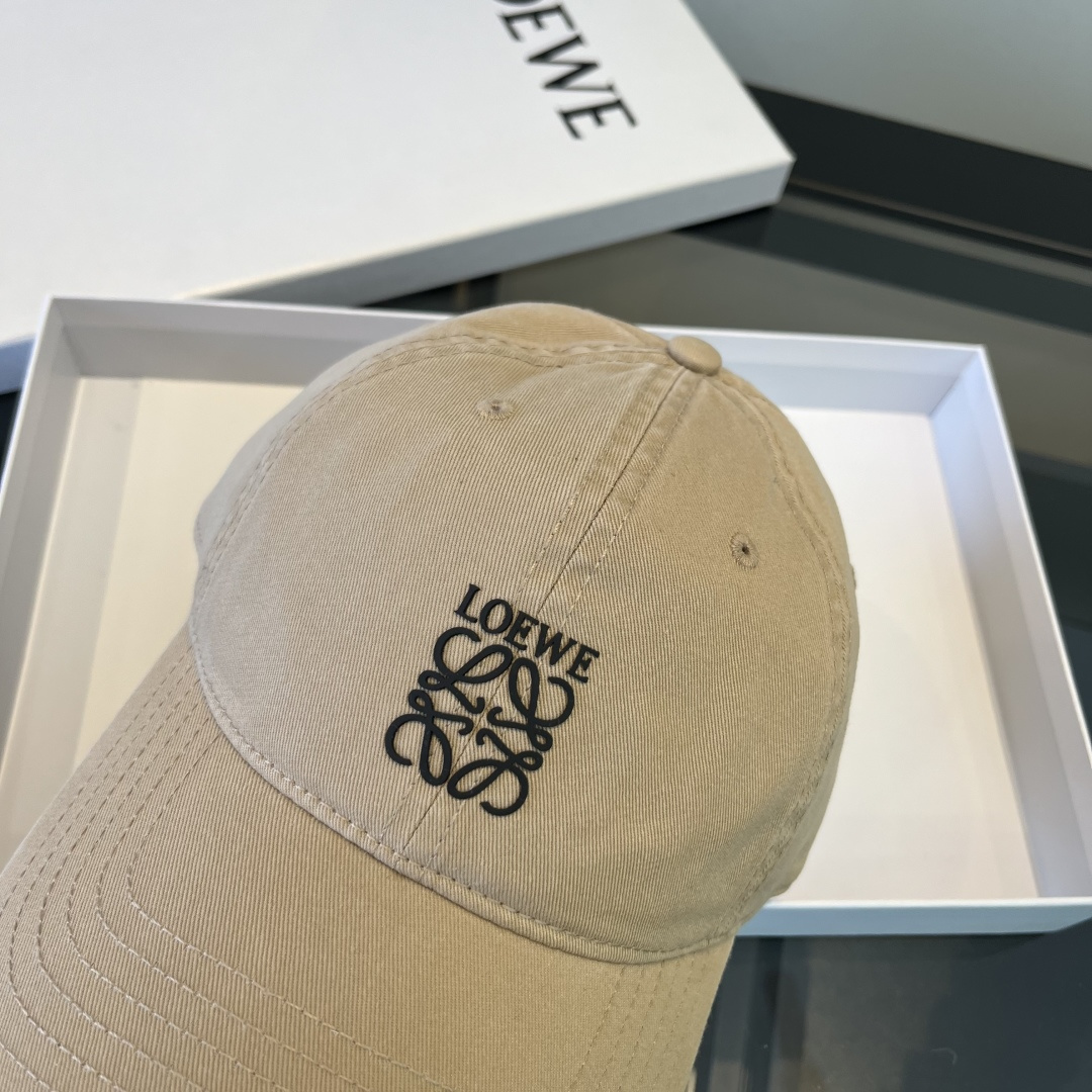 罗意威 LOEWE新款原版原标设计，质感超好，外部线条定位标准，做工精细，简约大气低价走量！
