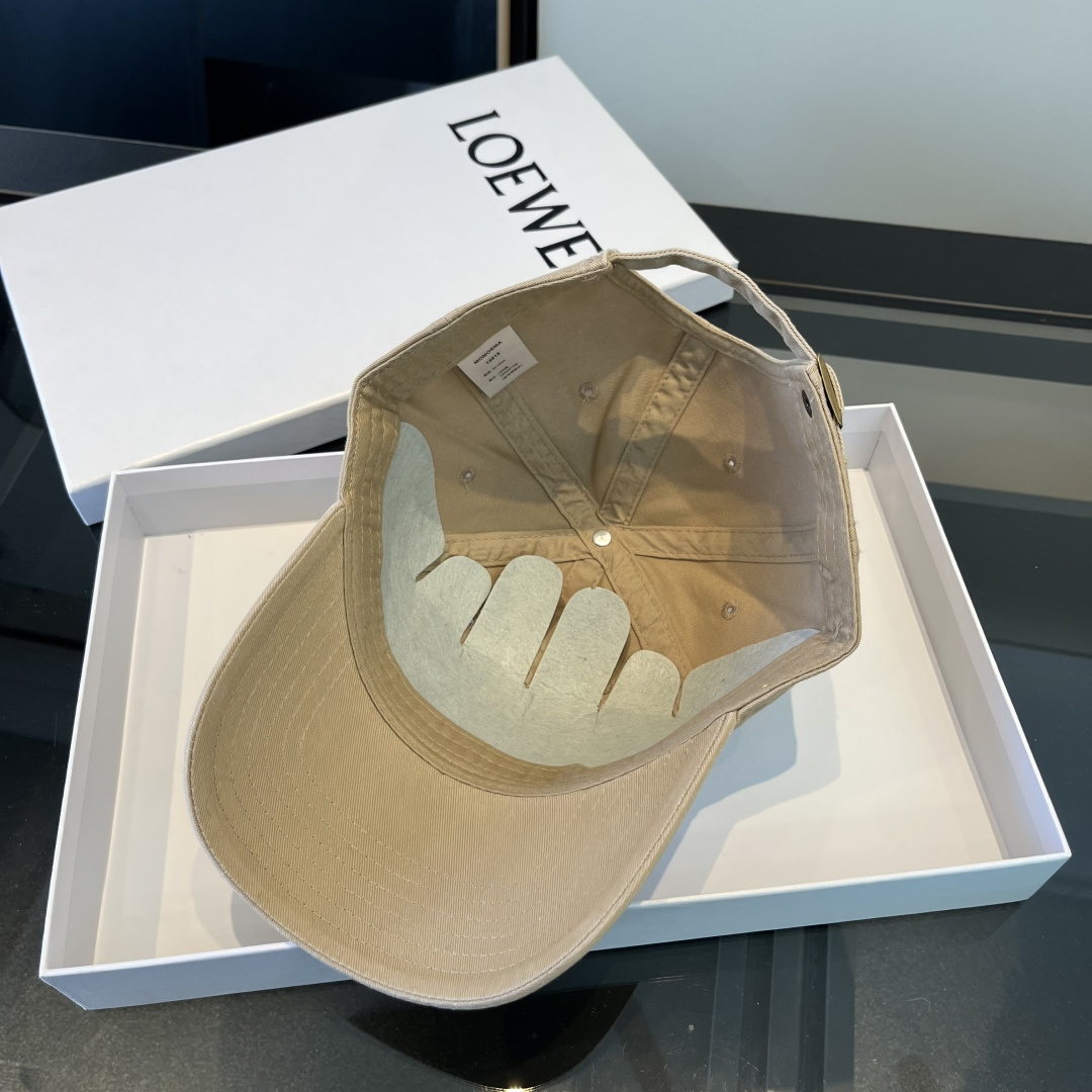 罗意威 LOEWE新款原版原标设计，质感超好，外部线条定位标准，做工精细，简约大气低价走量！
