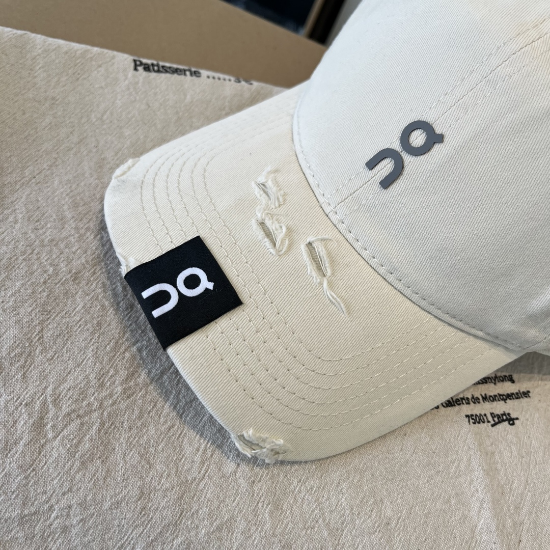 潮牌♥️棒球帽🧢官网新品棒球帽，原单品质火爆来袭 🔥🎩 工艺非常精美 高档大气上档次！低调奢华，方便携带