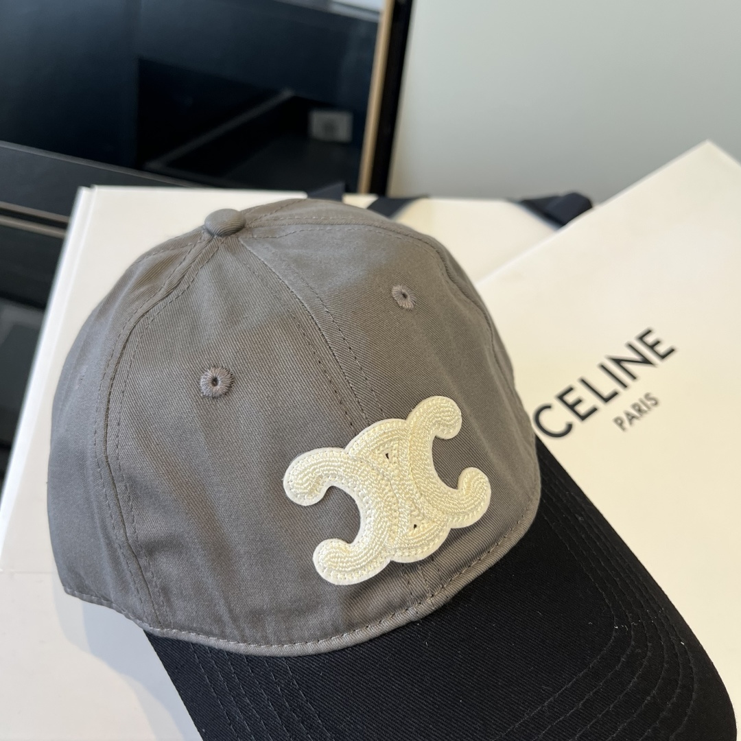 【CELINE赛琳】新款经典休闲潮流款 棒球帽日韩风格，随便搭配都超好看！出门旅游，绝对要入手的一款