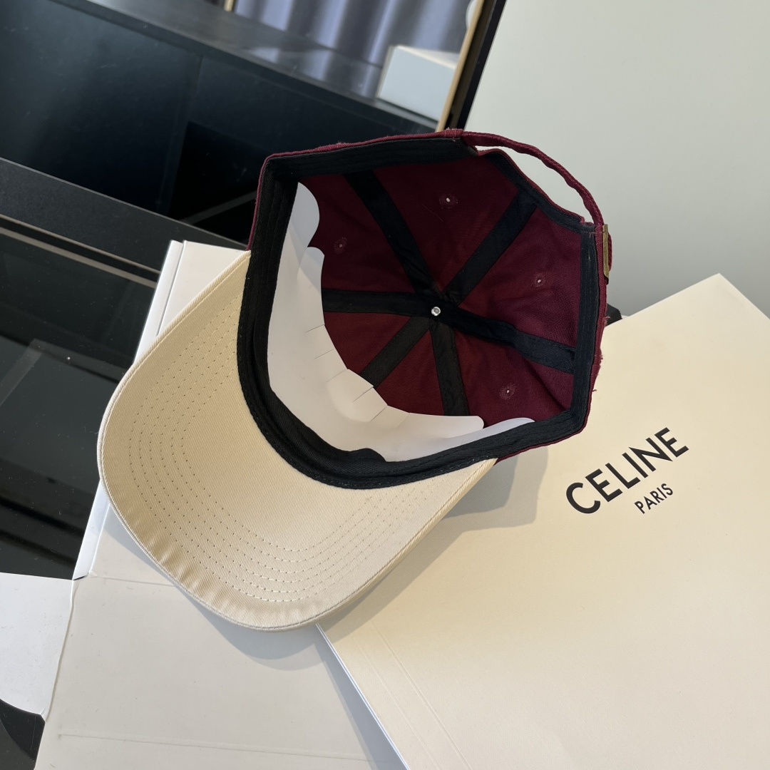 【CELINE赛琳】新款经典休闲潮流款 棒球帽日韩风格，随便搭配都超好看！出门旅游，绝对要入手的一款