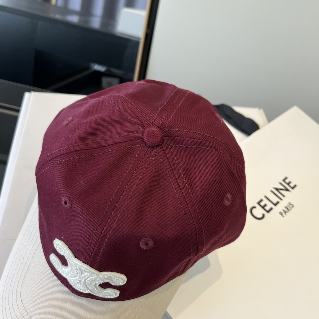 【CELINE赛琳】新款经典休闲潮流款 棒球帽日韩风格，随便搭配都超好看！出门旅游，绝对要入手的一款