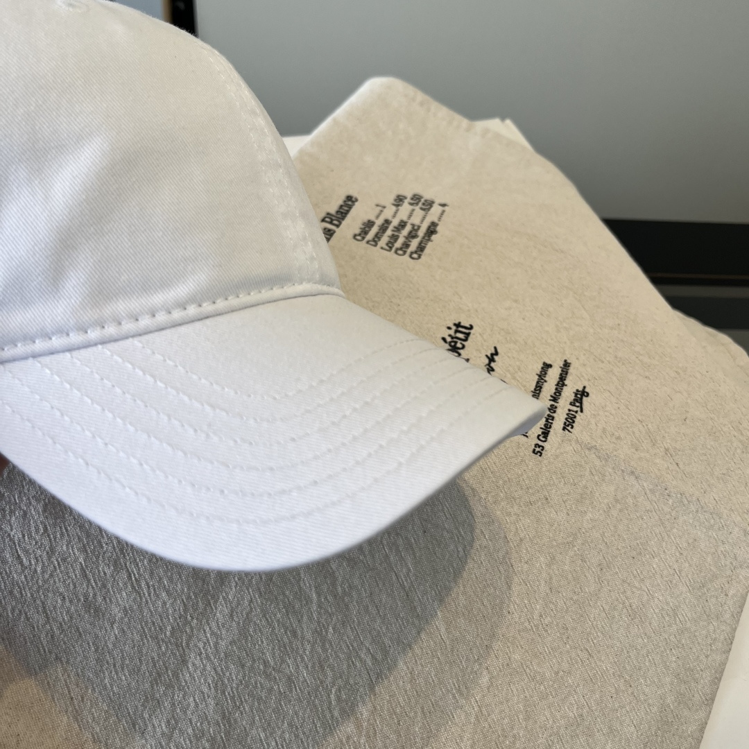 【YSL圣罗兰】2025早春新款简约棒球帽，新款出货，大牌款超好搭配，赶紧入手！