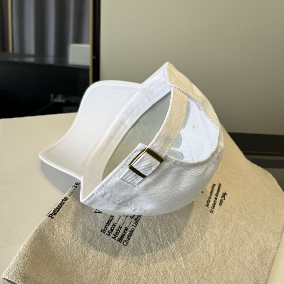 【YSL圣罗兰】2025早春新款简约棒球帽，新款出货，大牌款超好搭配，赶紧入手！