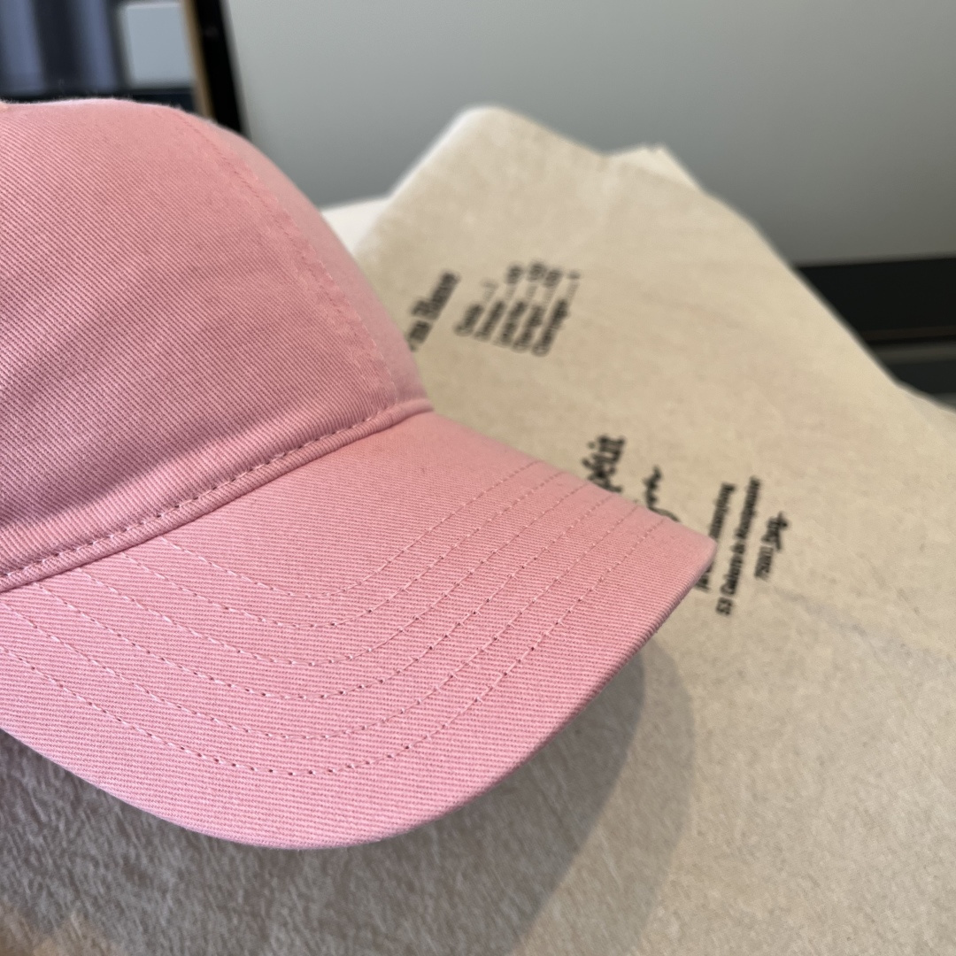 【YSL圣罗兰】2025早春新款简约棒球帽，新款出货，大牌款超好搭配，赶紧入手！