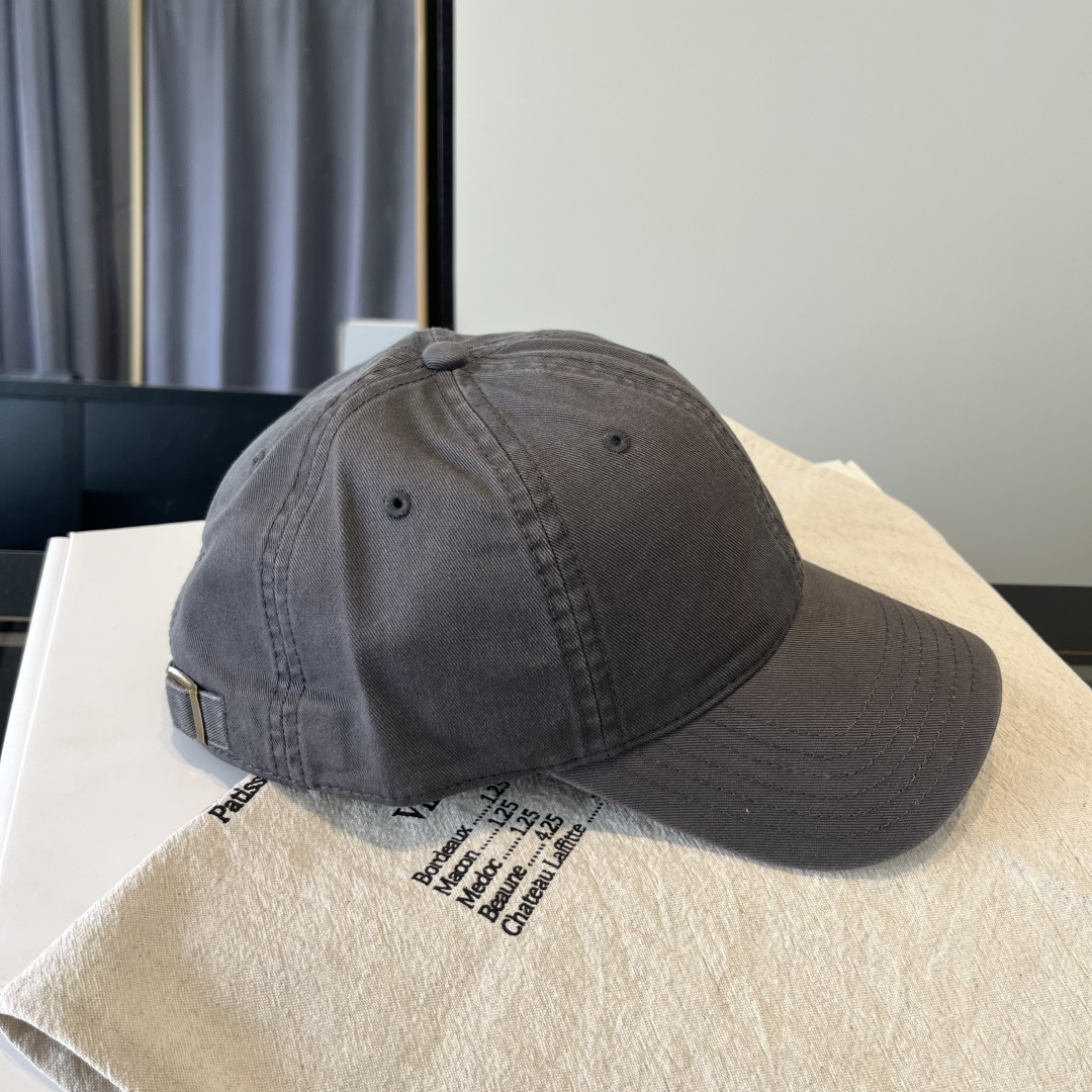【YSL圣罗兰】2025早春新款简约棒球帽，新款出货，大牌款超好搭配，赶紧入手！
