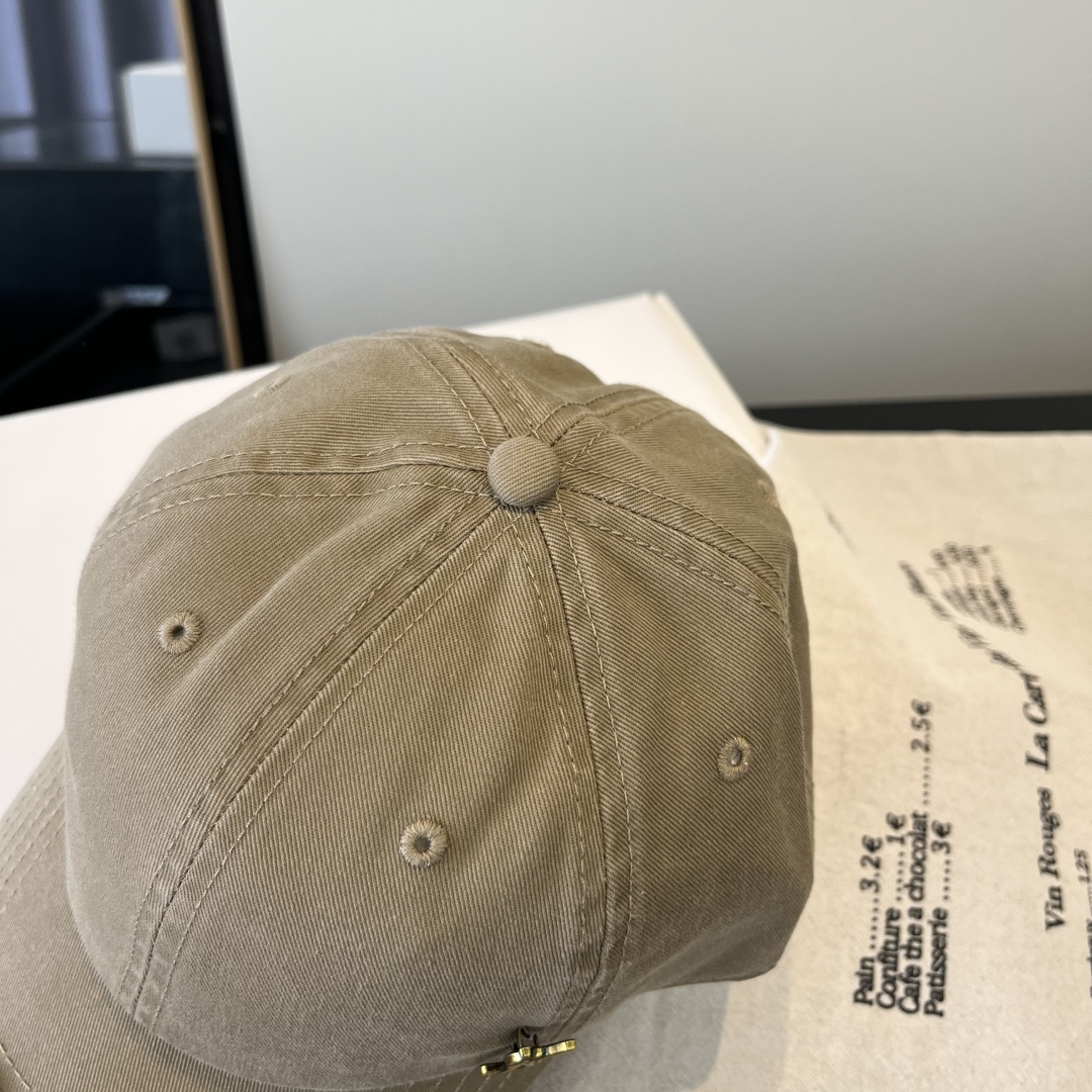 【YSL圣罗兰】2025早春新款简约棒球帽，新款出货，大牌款超好搭配，赶紧入手！