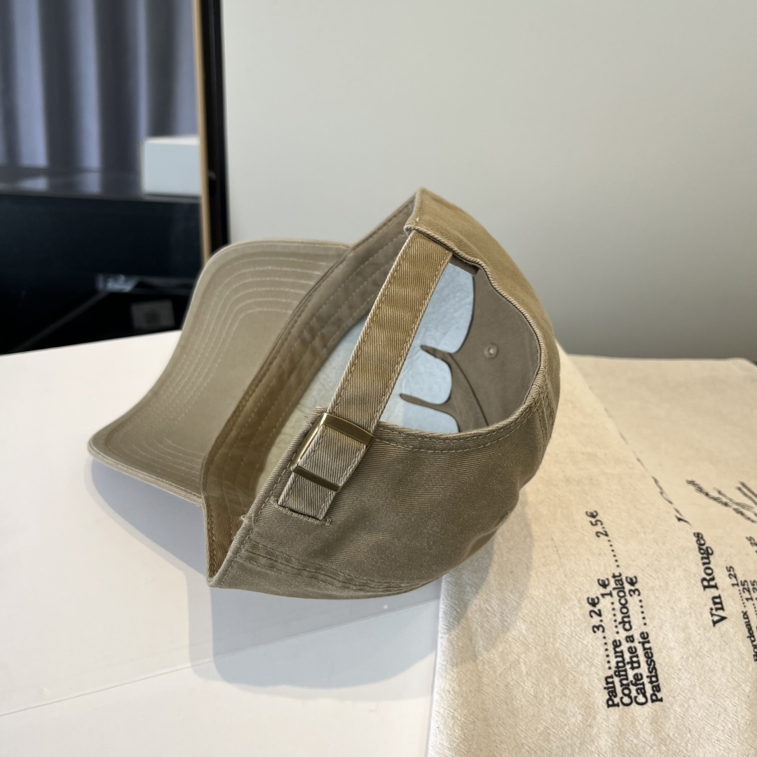 【YSL圣罗兰】2025早春新款简约棒球帽，新款出货，大牌款超好搭配，赶紧入手！