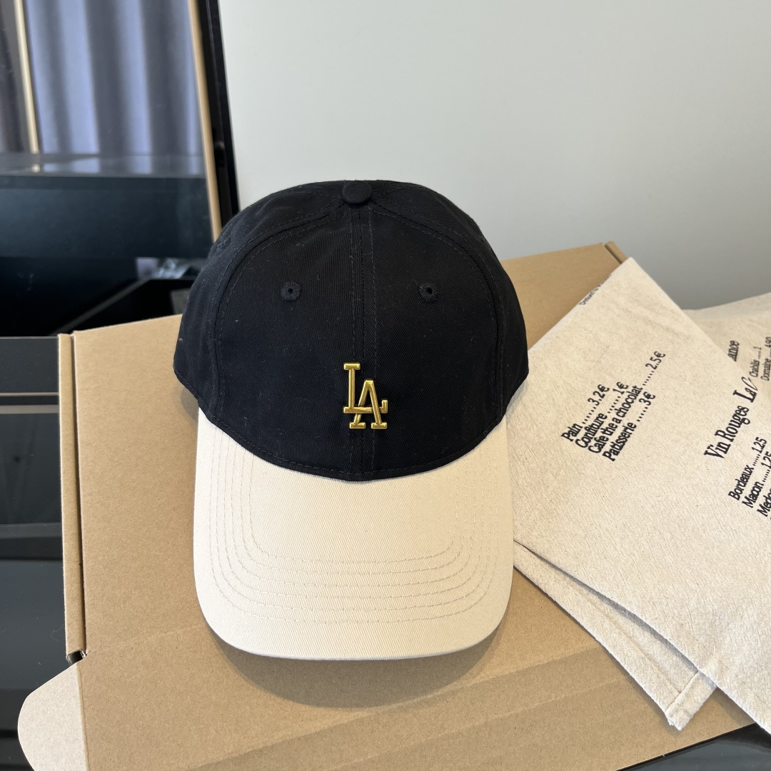 LP最新棒球帽 时尚前卫的休闲设计风格，戴上头就是这样好看看哦，做工精细，男女同款！