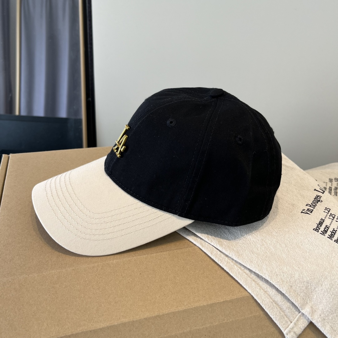 LP最新棒球帽 时尚前卫的休闲设计风格，戴上头就是这样好看看哦，做工精细，男女同款！