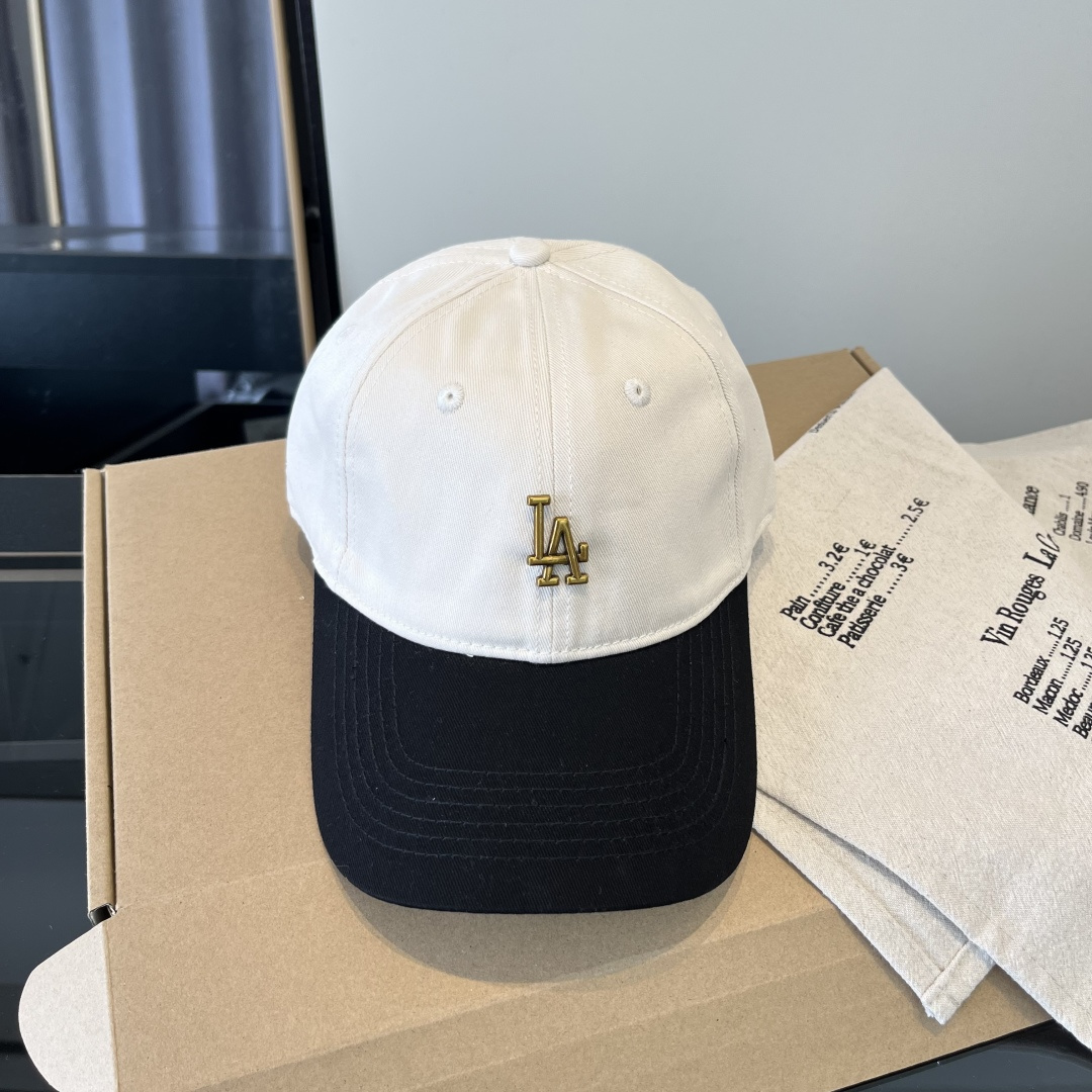 LP最新棒球帽 时尚前卫的休闲设计风格，戴上头就是这样好看看哦，做工精细，男女同款！