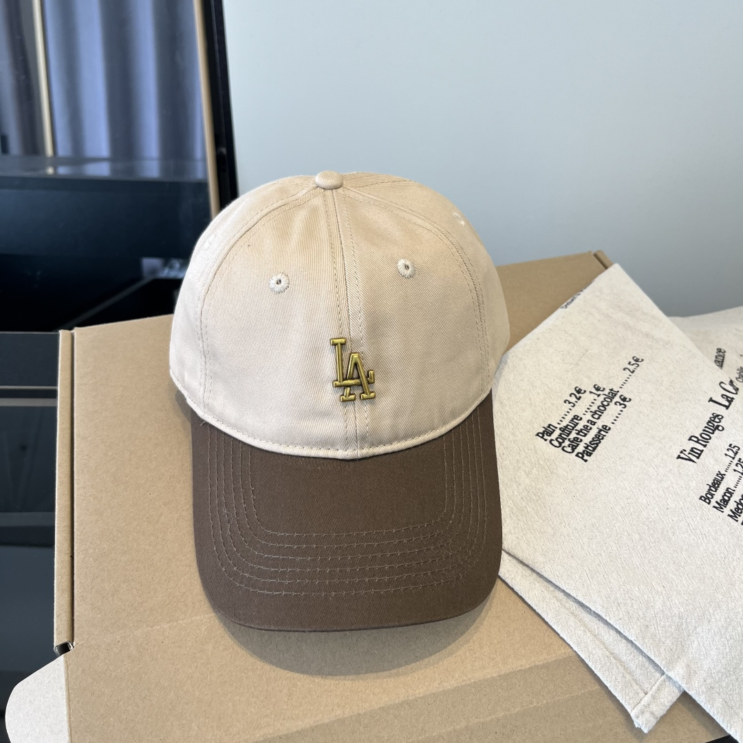 LP最新棒球帽 时尚前卫的休闲设计风格，戴上头就是这样好看看哦，做工精细，男女同款！