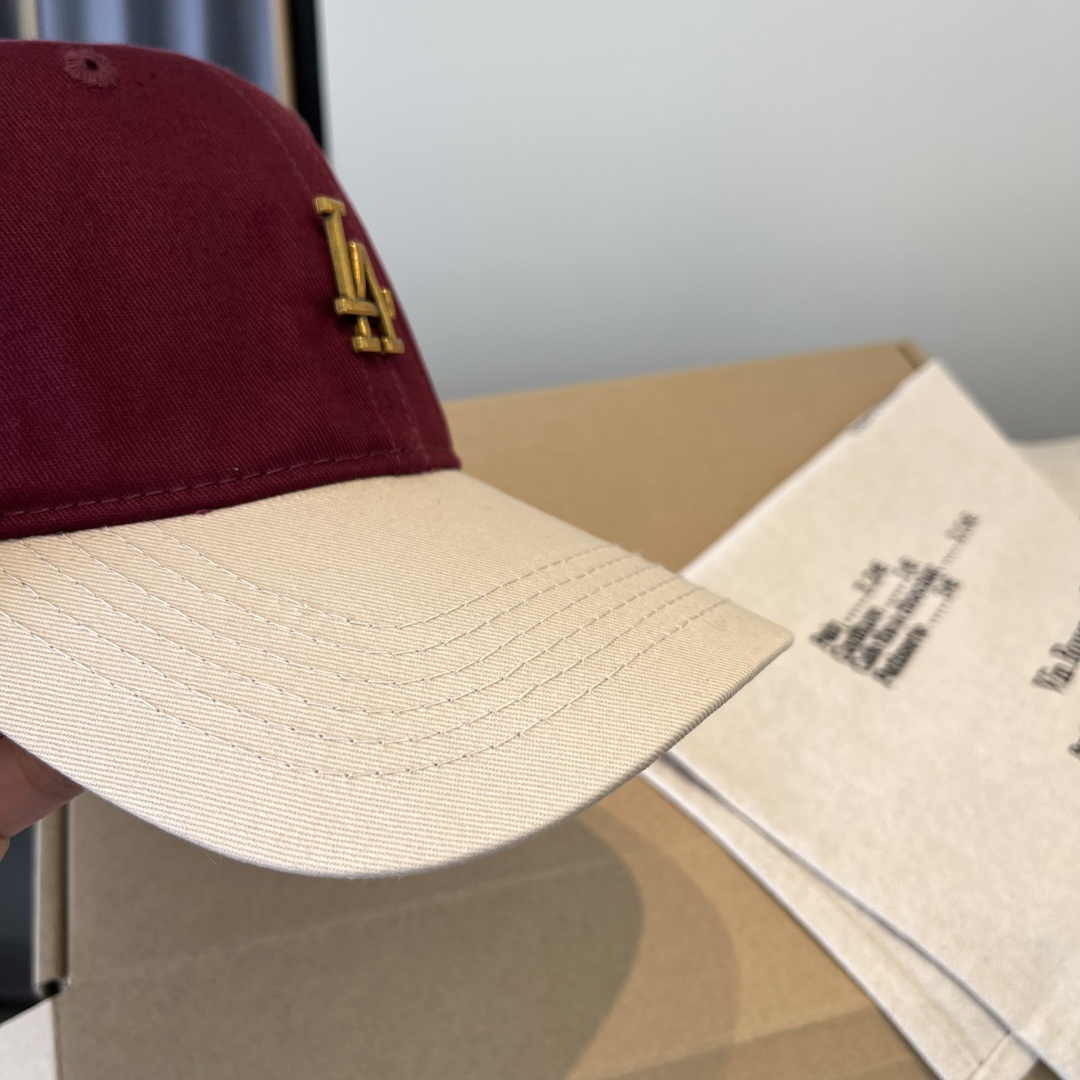 LP最新棒球帽 时尚前卫的休闲设计风格，戴上头就是这样好看看哦，做工精细，男女同款！