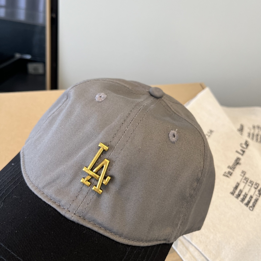LP最新棒球帽 时尚前卫的休闲设计风格，戴上头就是这样好看看哦，做工精细，男女同款！