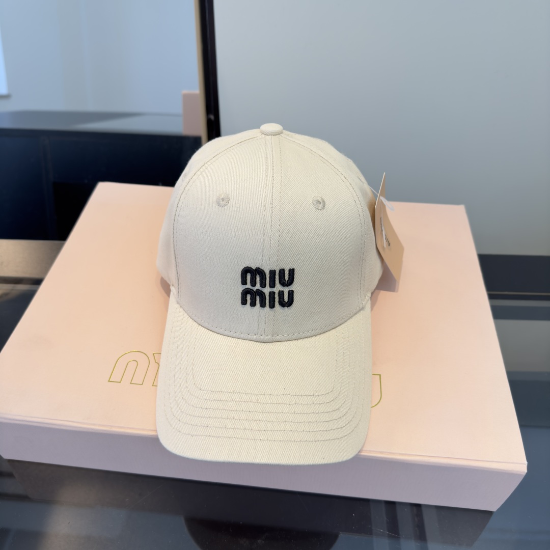 NO:742417,Miumiu's original spring and summer new baseball cap, authentic and custom-made from mold, original workmanship is meticulous and the quality is superb!  Hats bucket hat, baseball cap, knitted hat, hat, miumiu, espadrilles, hats19860909谬谬miumiu 原单春夏新款棒球帽,正品开模订制,原版做工细致质量超赞！帽子渔夫帽棒球帽针织帽,帽子,miumiu,espadrilles,hats,hat