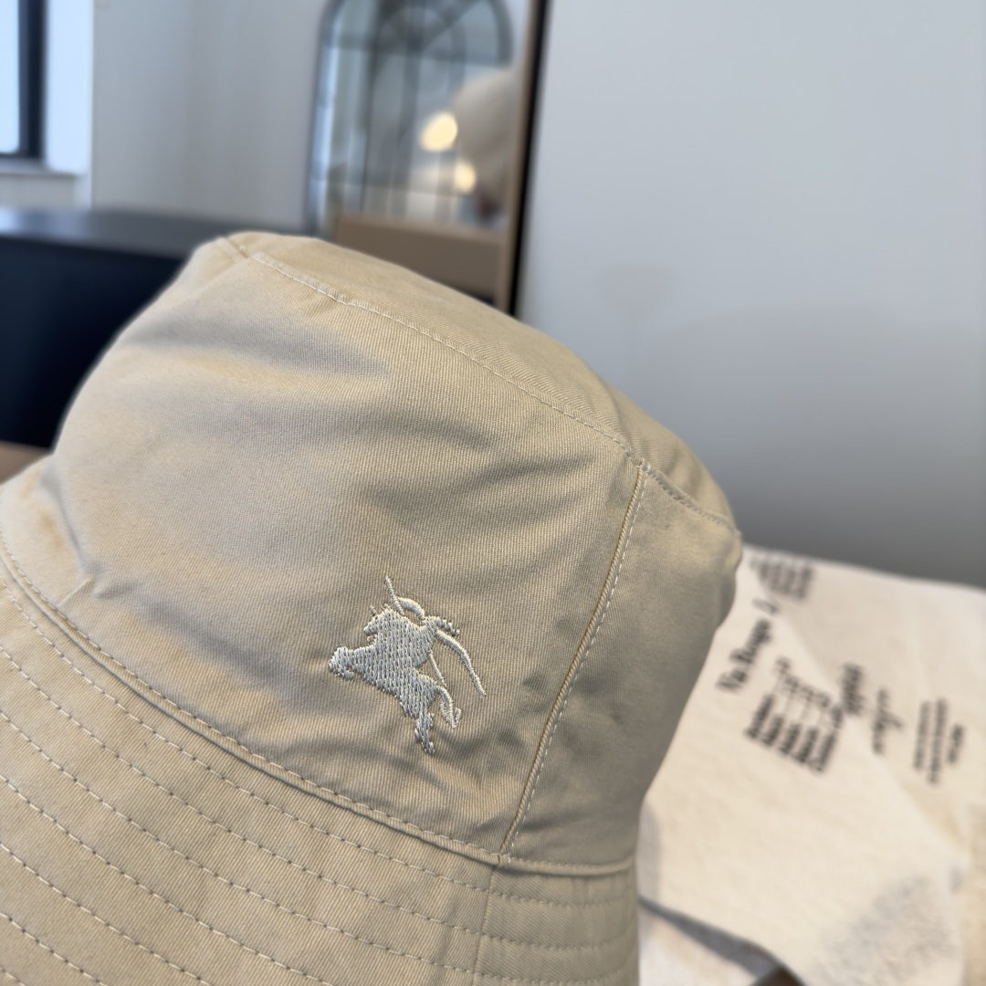 BURBERRY巴宝利早春新款渔夫帽，简约尚时风，男女同款！高质品，尊享品质感！