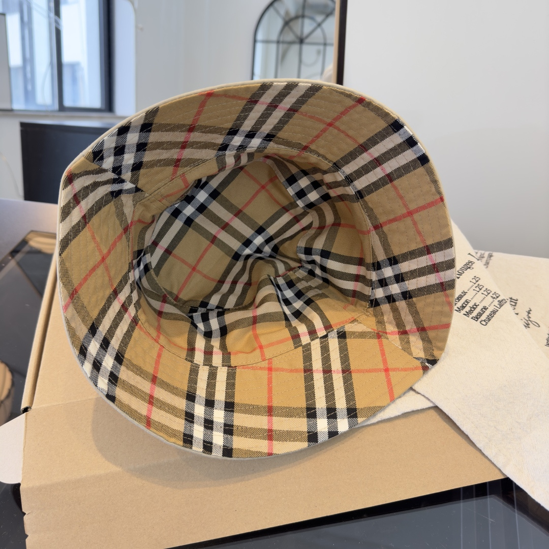 BURBERRY巴宝利早春新款渔夫帽，简约尚时风，男女同款！高质品，尊享品质感！