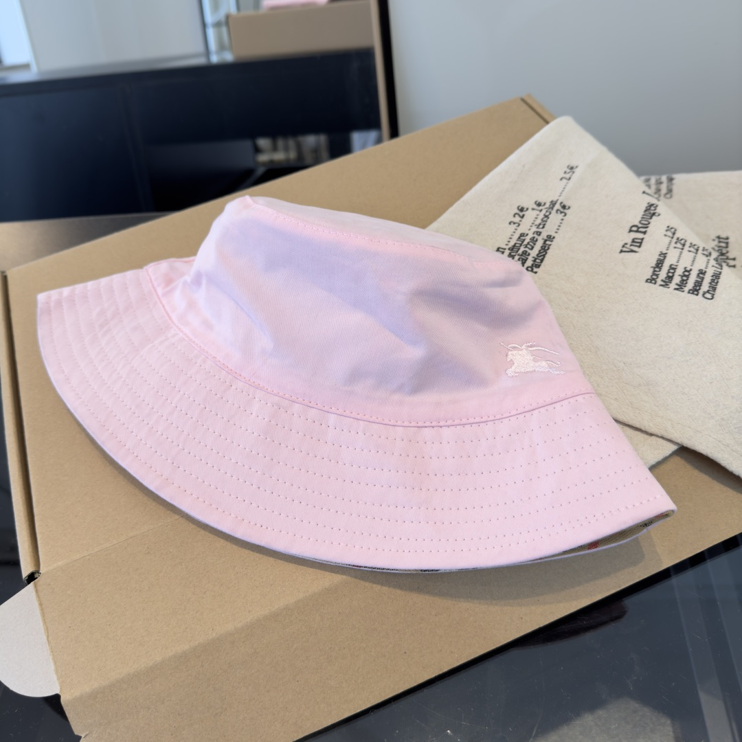 BURBERRY巴宝利早春新款渔夫帽，简约尚时风，男女同款！高质品，尊享品质感！
