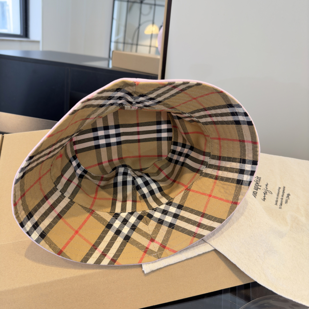 BURBERRY巴宝利早春新款渔夫帽，简约尚时风，男女同款！高质品，尊享品质感！