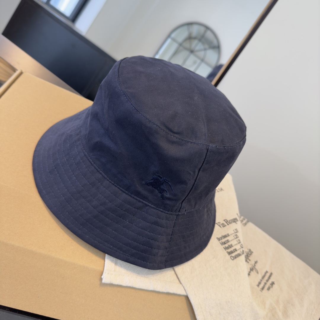 BURBERRY巴宝利早春新款渔夫帽，简约尚时风，男女同款！高质品，尊享品质感！