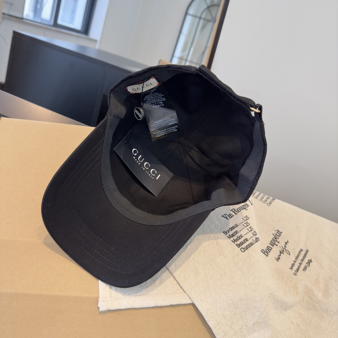 古奇棒球帽♥️GUCCI🧢官网新品，棒球帽，原单品质火爆来袭 🔥🎩 工艺非常精美 高档大气上档次！低调奢