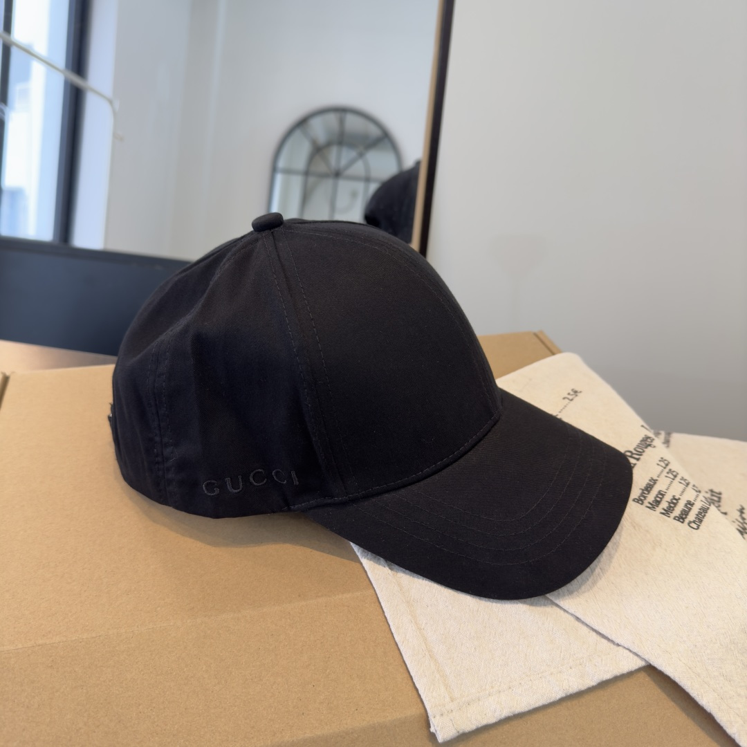 古奇棒球帽♥️GUCCI🧢官网新品，棒球帽，原单品质火爆来袭 🔥🎩 工艺非常精美 高档大气上档次！低调奢