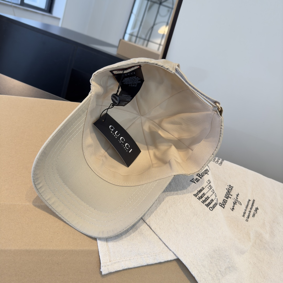 古奇棒球帽♥️GUCCI🧢官网新品，棒球帽，原单品质火爆来袭 🔥🎩 工艺非常精美 高档大气上档次！低调奢