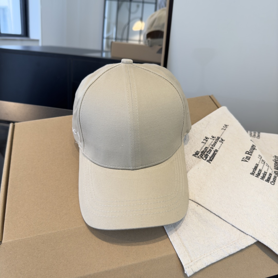 古奇棒球帽♥️GUCCI🧢官网新品，棒球帽，原单品质火爆来袭 🔥🎩 工艺非常精美 高档大气上档次！低调奢