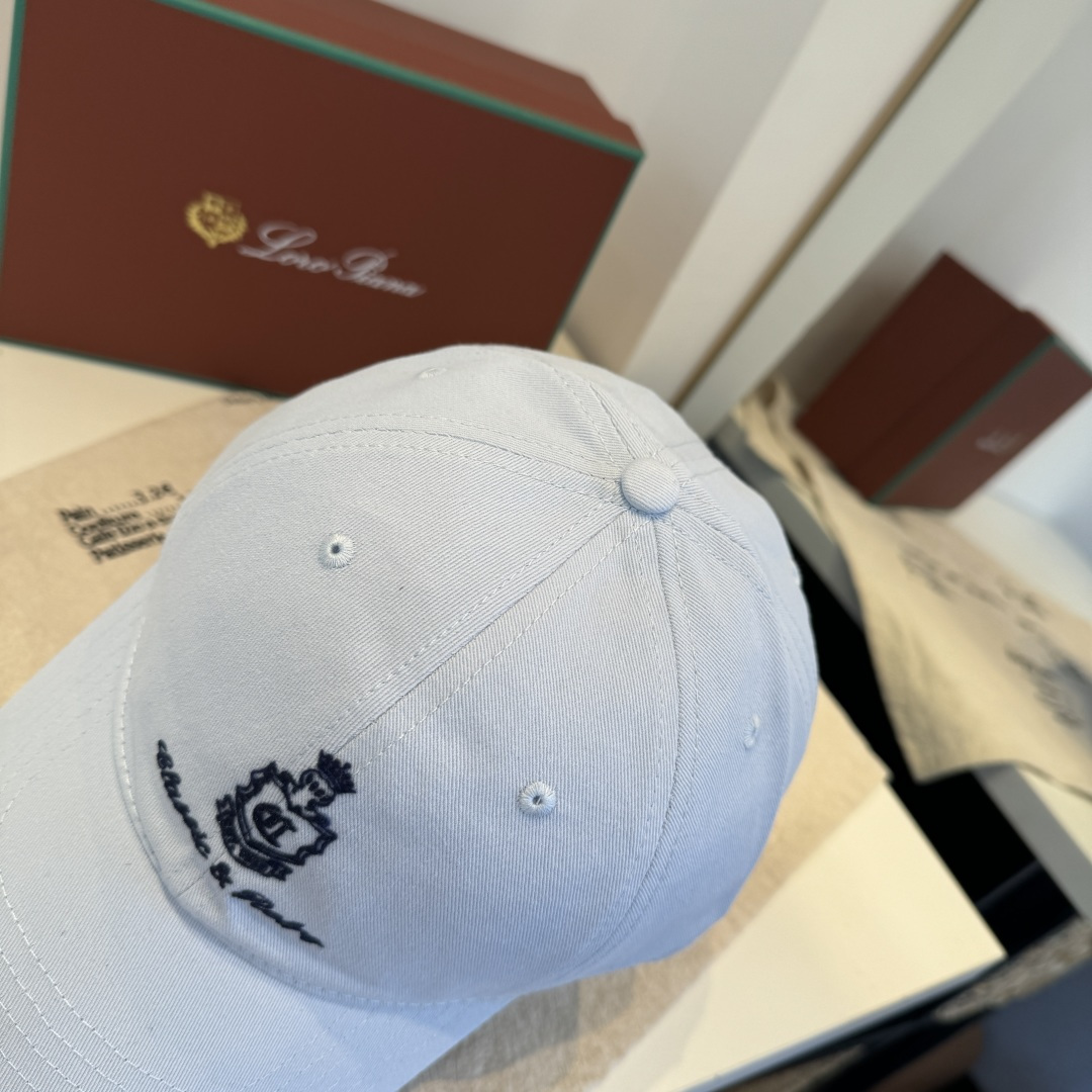 LP最新棒球帽 时尚前卫的休闲设计风格，戴上头就是这样好看看哦，做工精细，男女同款！