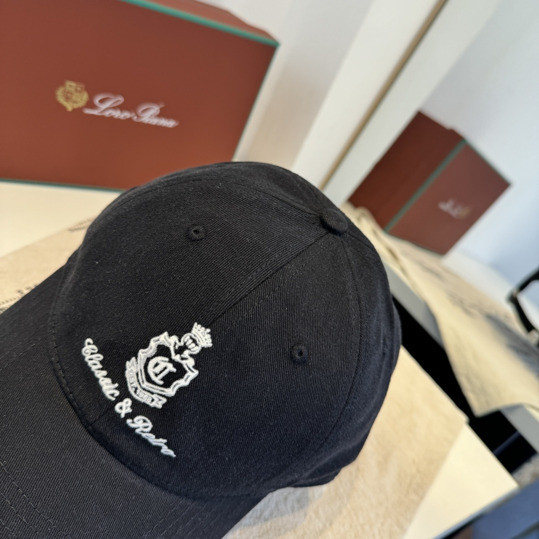 LP最新棒球帽 时尚前卫的休闲设计风格，戴上头就是这样好看看哦，做工精细，男女同款！