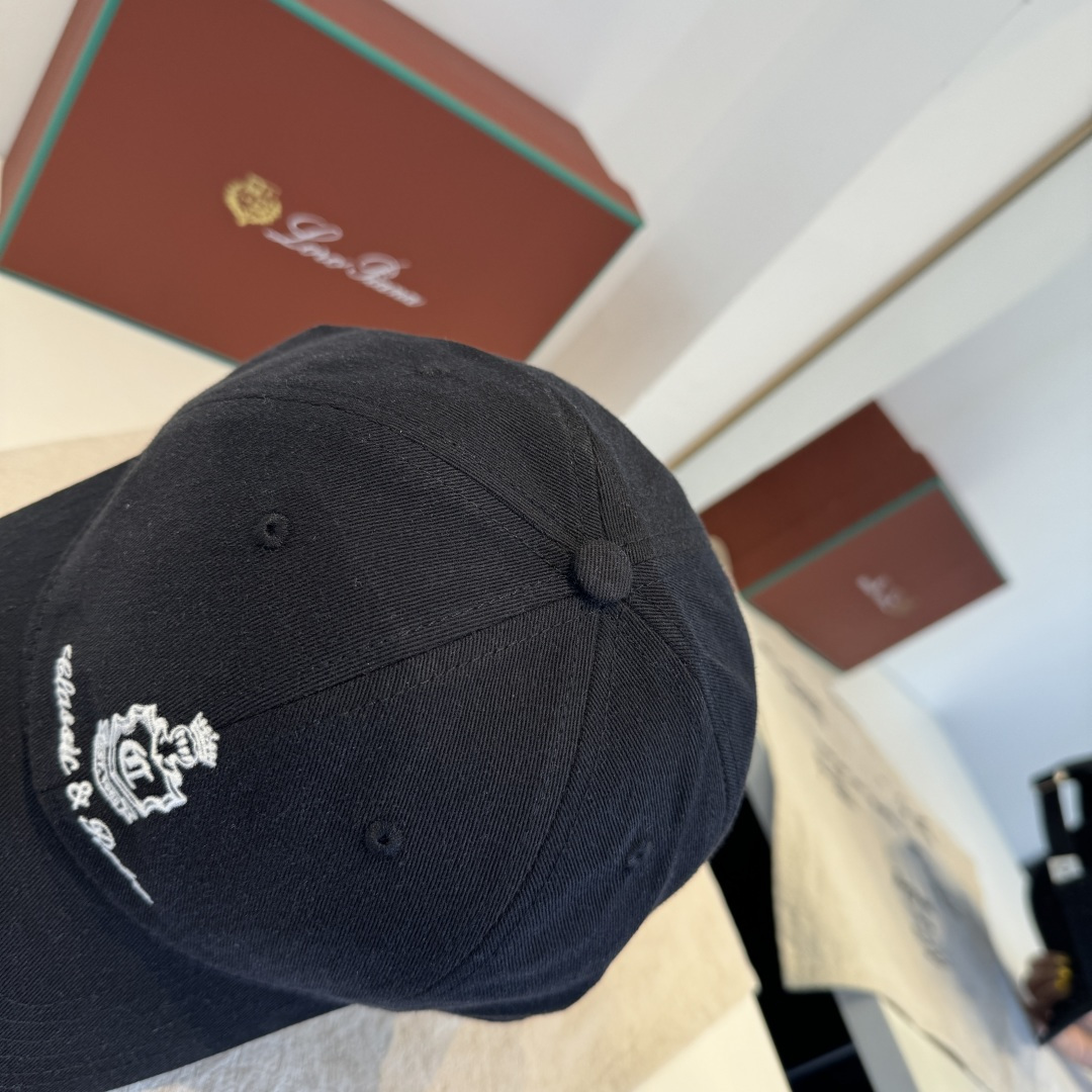 LP最新棒球帽 时尚前卫的休闲设计风格，戴上头就是这样好看看哦，做工精细，男女同款！