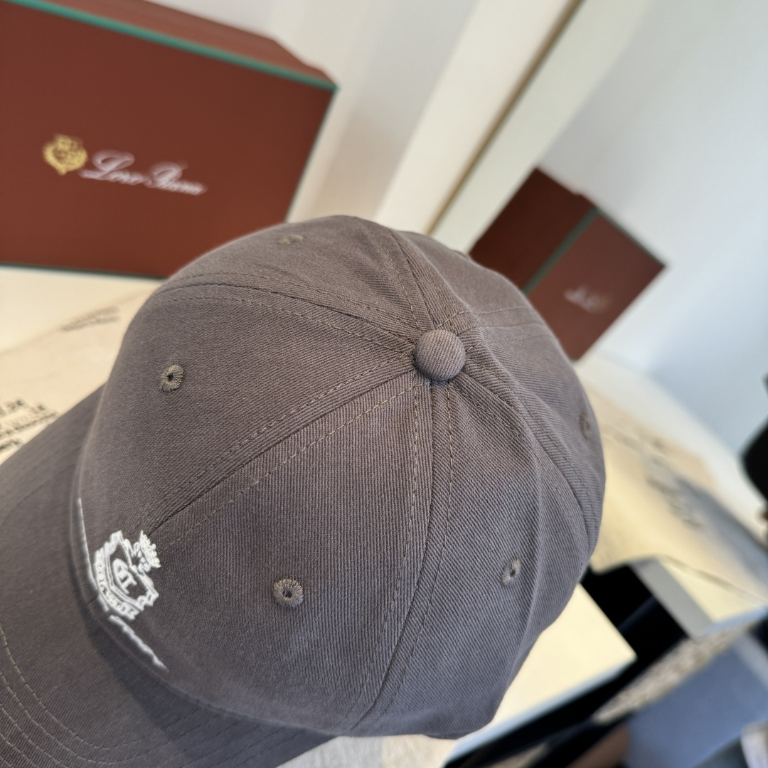 LP最新棒球帽 时尚前卫的休闲设计风格，戴上头就是这样好看看哦，做工精细，男女同款！