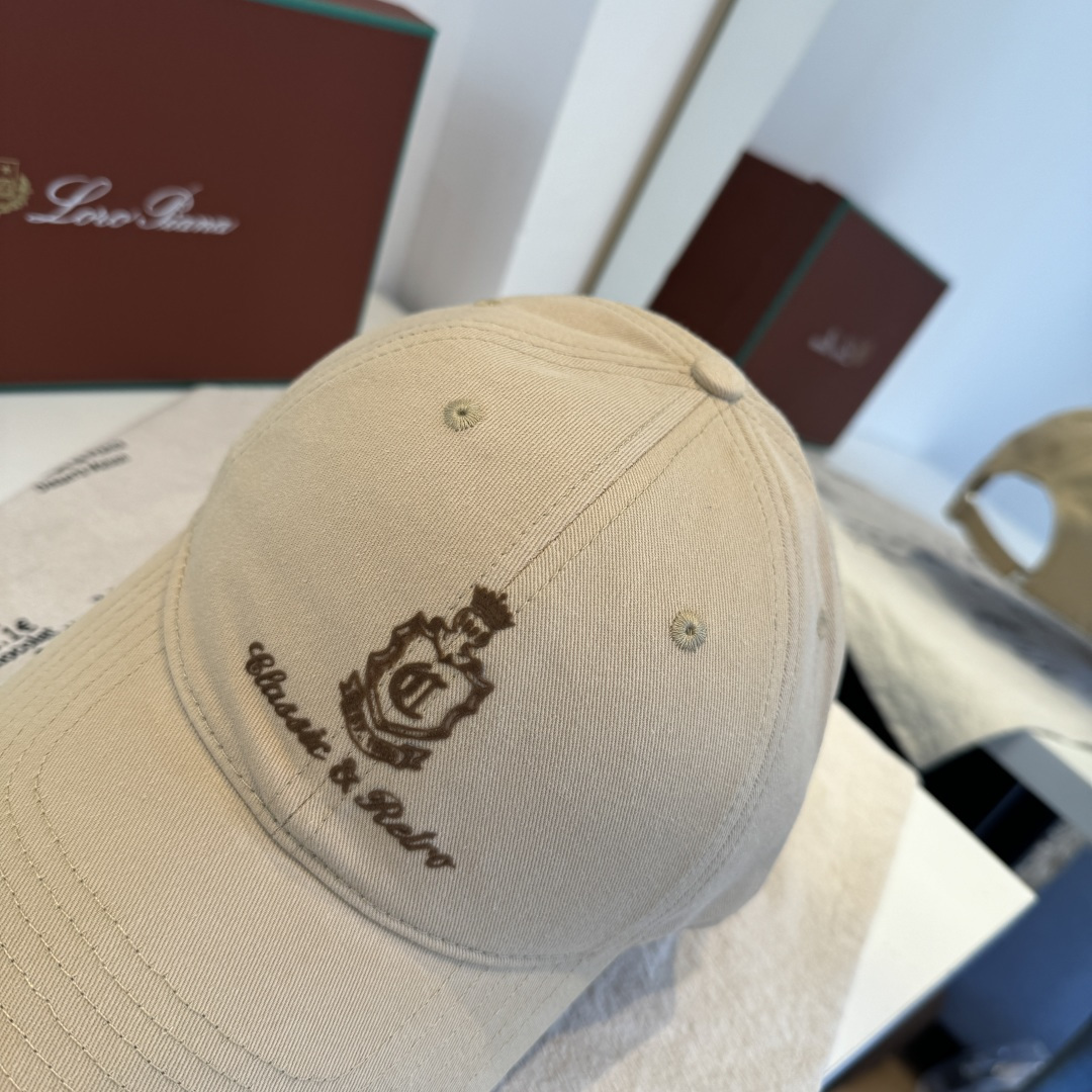 LP最新棒球帽 时尚前卫的休闲设计风格，戴上头就是这样好看看哦，做工精细，男女同款！
