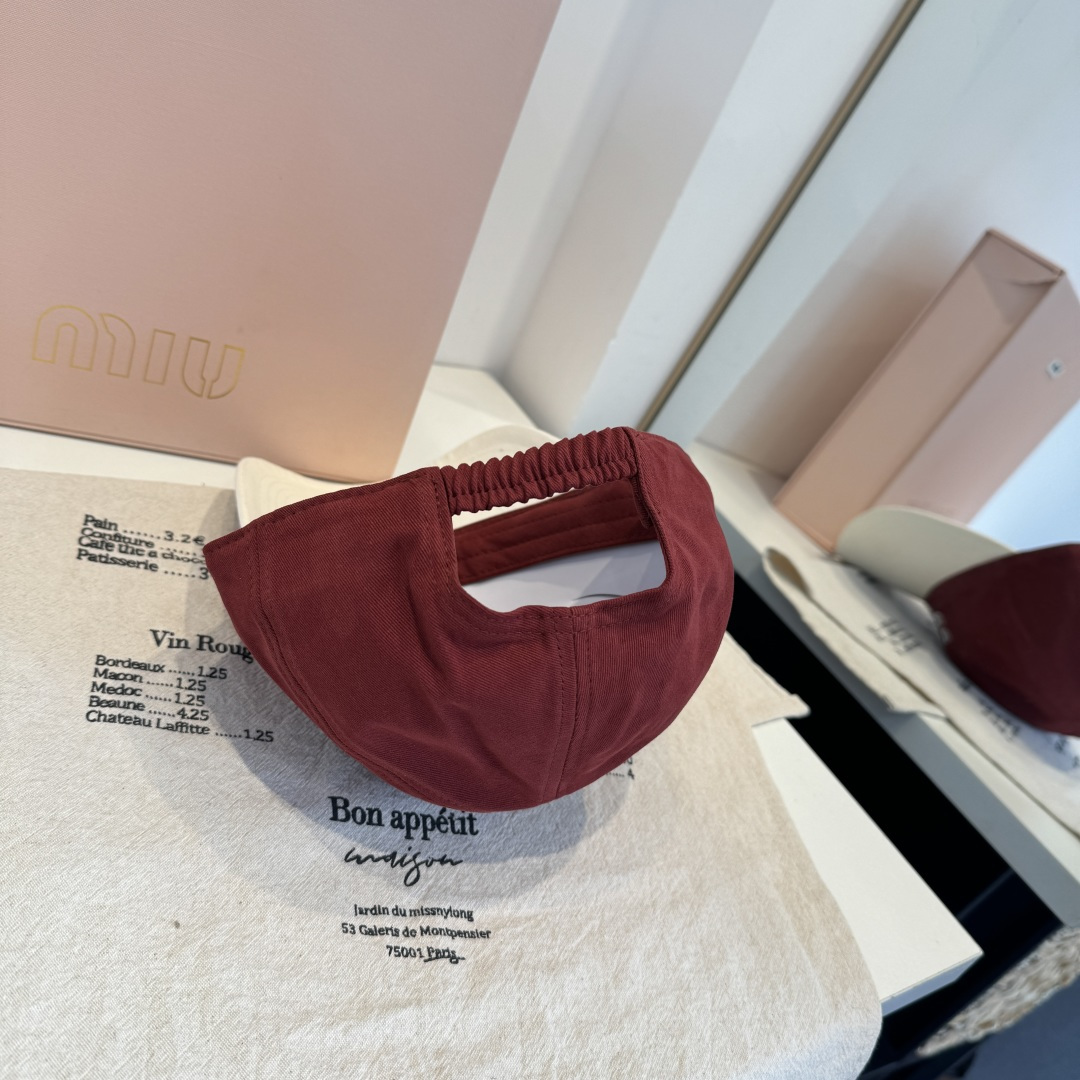 谬谬miumiu 原单春夏新款棒球帽，正品开模订制，原版做工细致质量超赞！