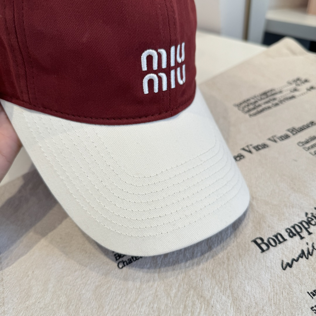 谬谬miumiu 原单春夏新款棒球帽，正品开模订制，原版做工细致质量超赞！