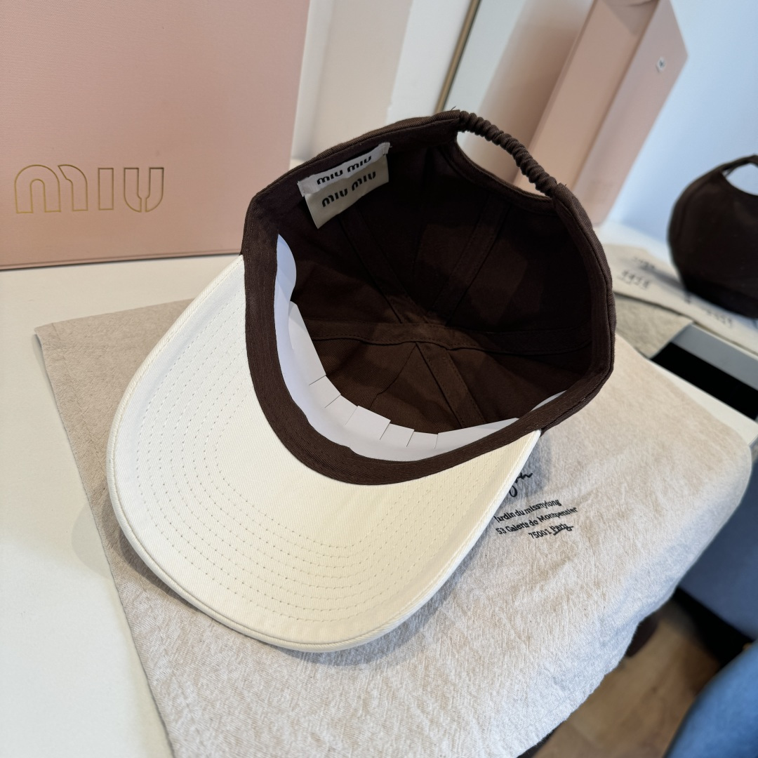 谬谬miumiu 原单春夏新款棒球帽，正品开模订制，原版做工细致质量超赞！