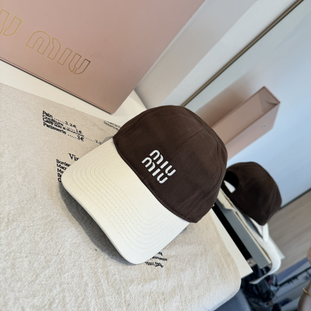 谬谬miumiu 原单春夏新款棒球帽，正品开模订制，原版做工细致质量超赞！